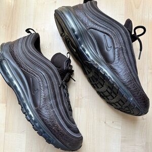 Nike Air Max 97 SE Color: Velvet Brown/Gridiron Size 12 Not in its original box